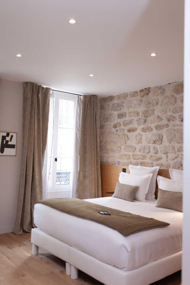 Tinah Paris, Champs Elysees Exterior photo
